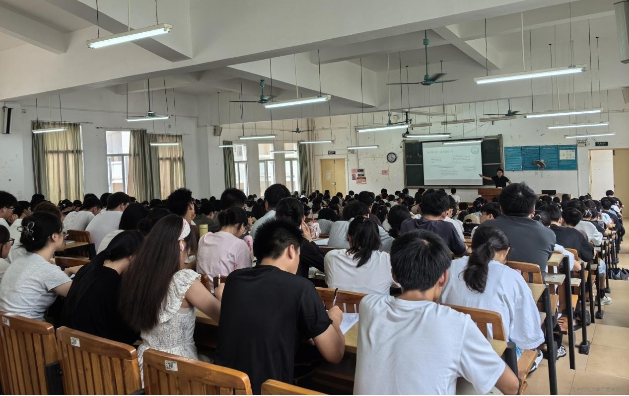 【稳就业 促就业】我院顺利举办南宁市校外托管协会会员单位专场招聘会