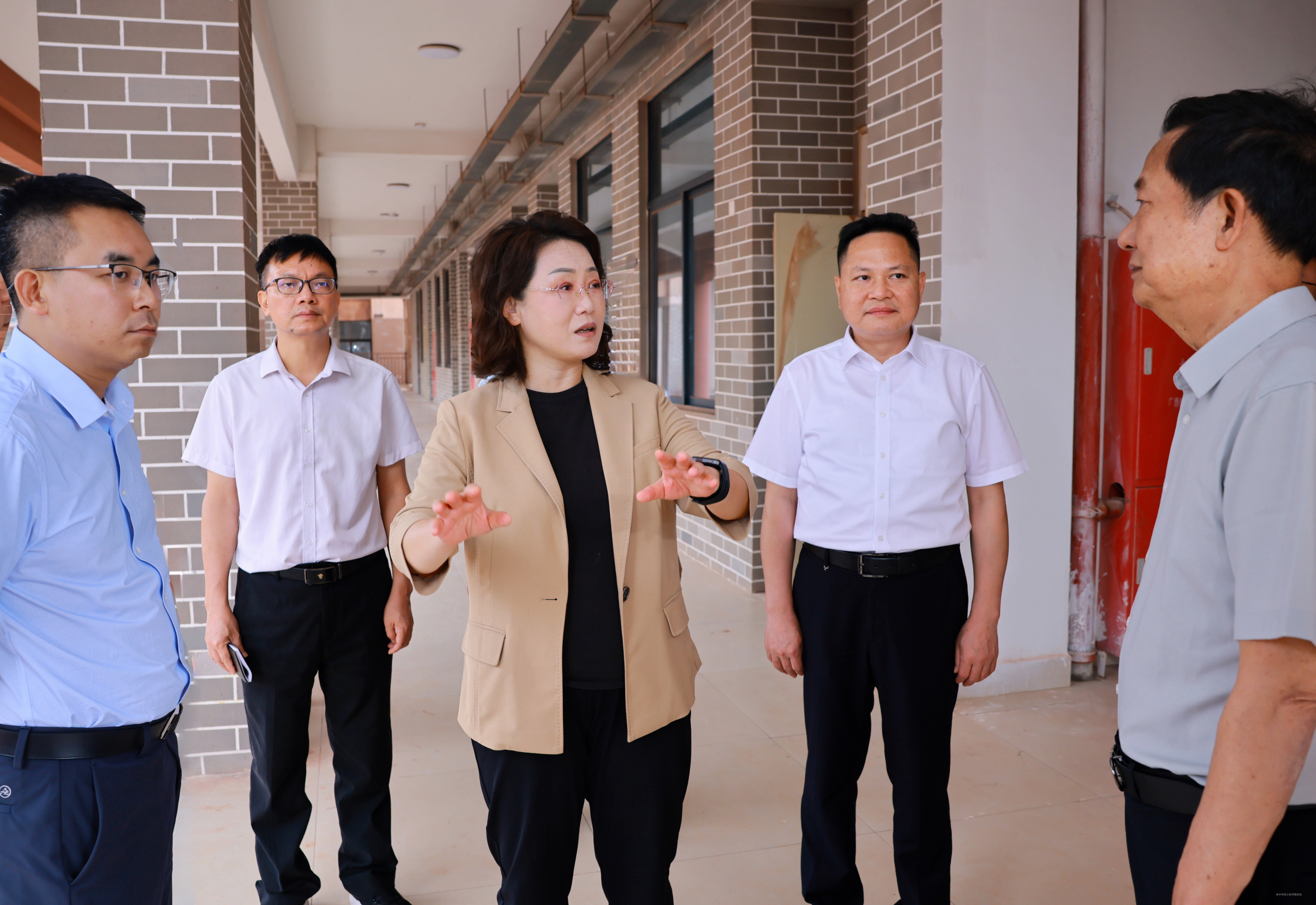 防城港市委书记黄江到我校防城港校区开展专题调研